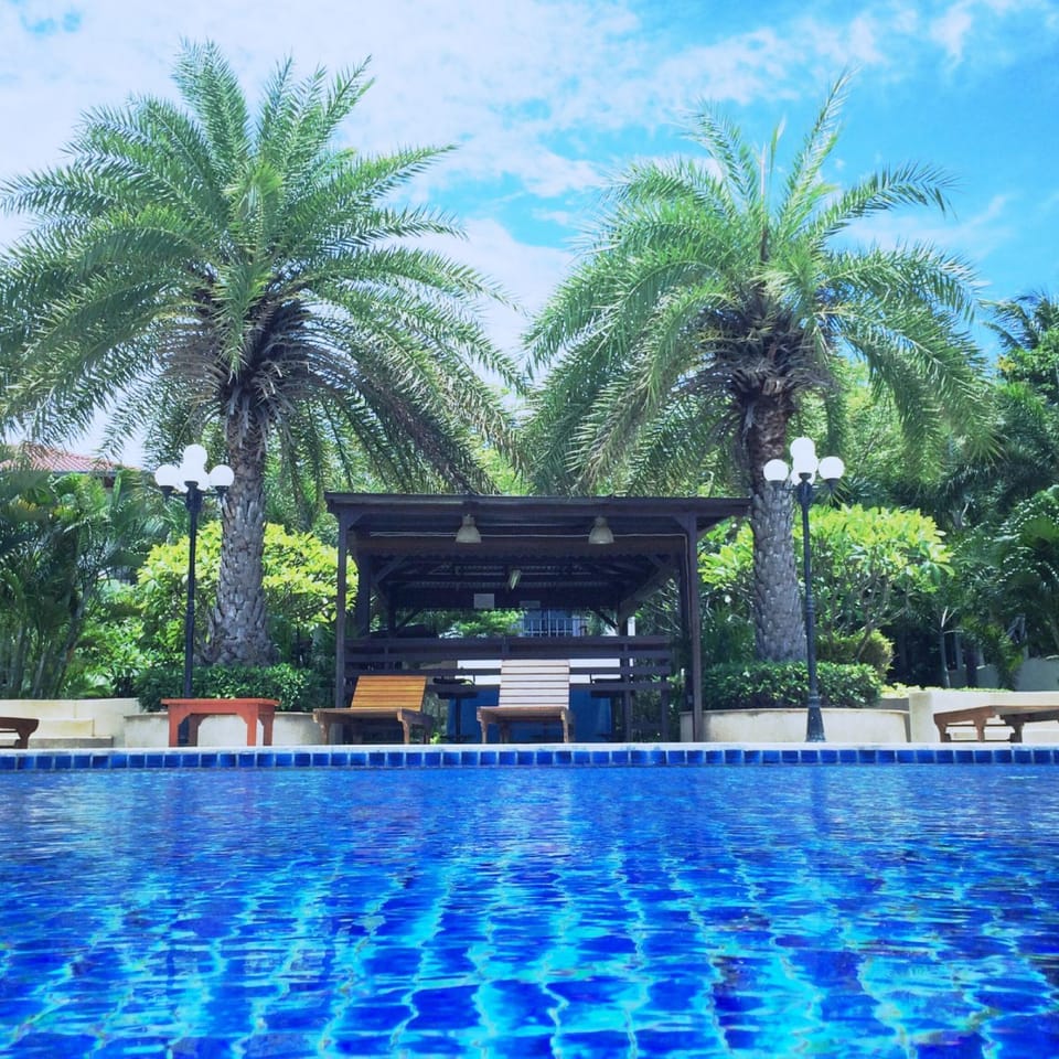 Facade/entrance, Bird's eye view, View (from property/room), Decorative detail, Swimming pool, Swimming pool