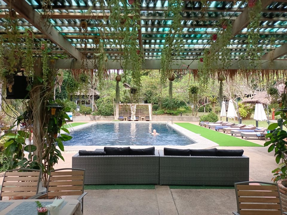 Swimming pool