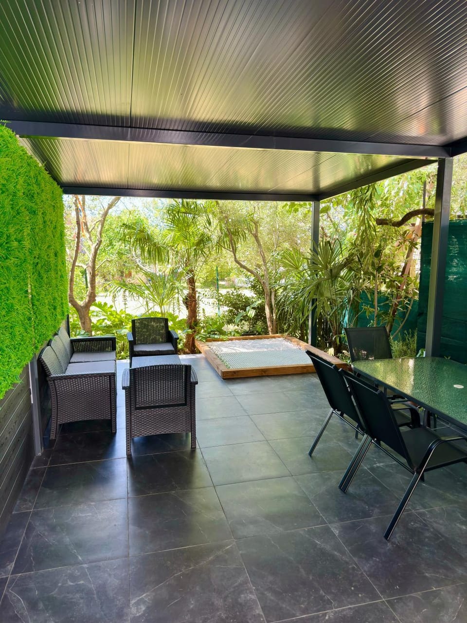 Patio, Day, Seating area, Garden view