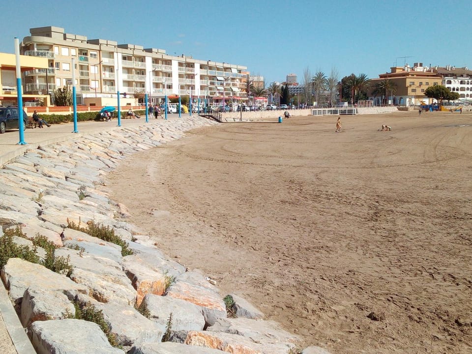 Facade/entrance, Beach