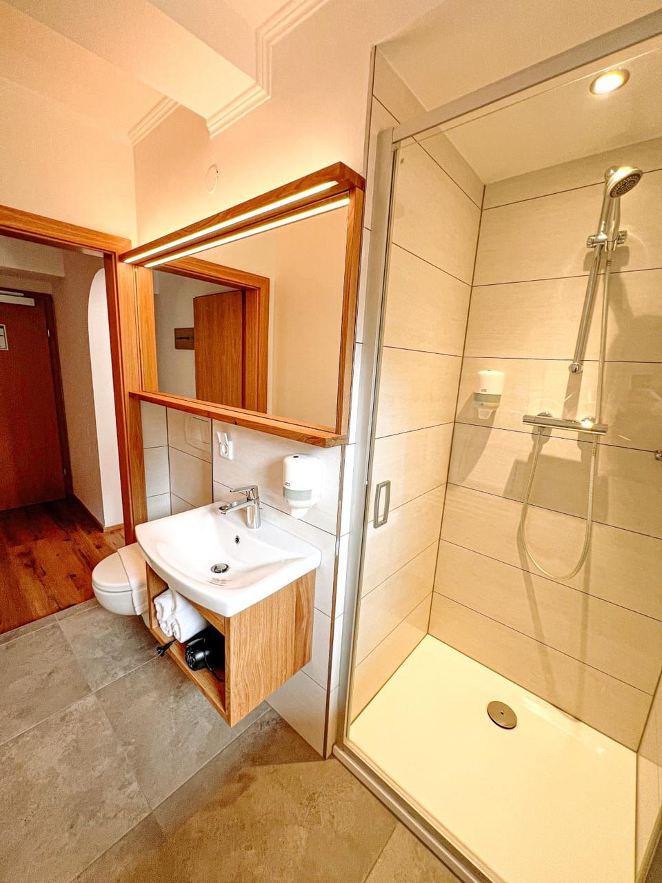 Shower, Toilet, Bathroom