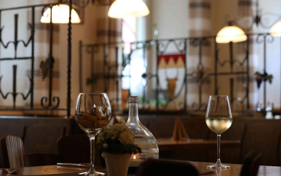Restaurant/places to eat, Alcoholic drinks