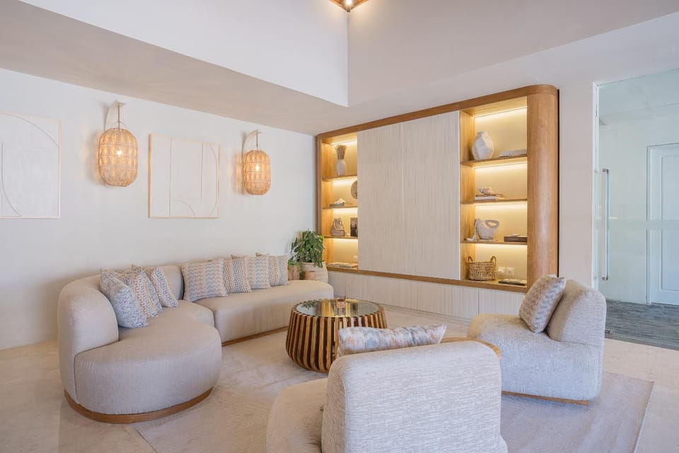 Living room, Seating area