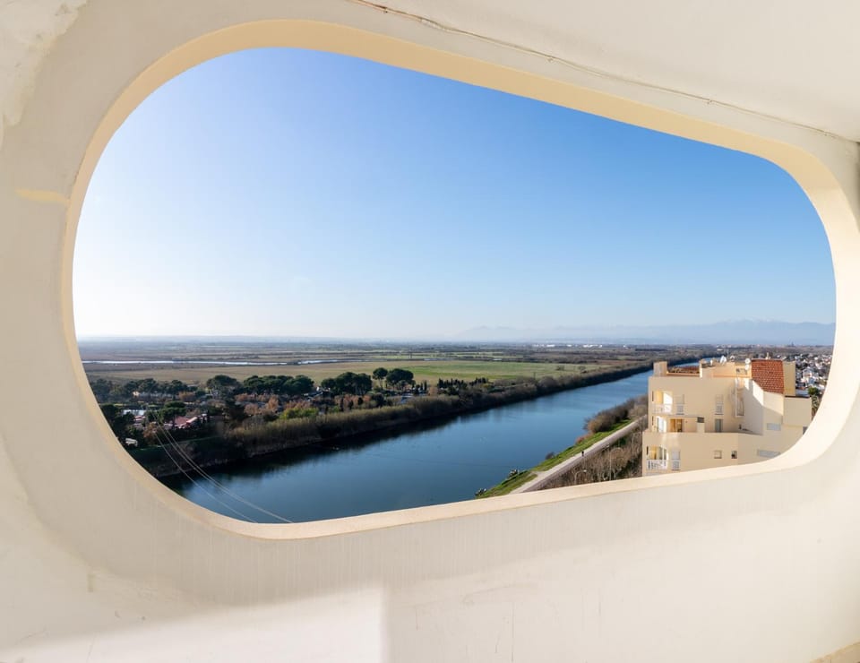 Balcony/Terrace, River view