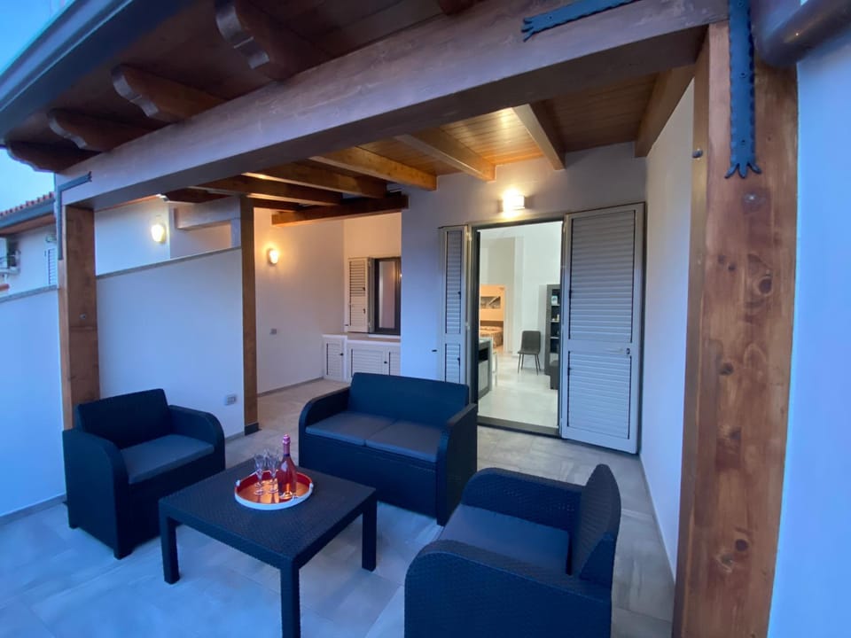 Patio, Balcony/Terrace, Living room