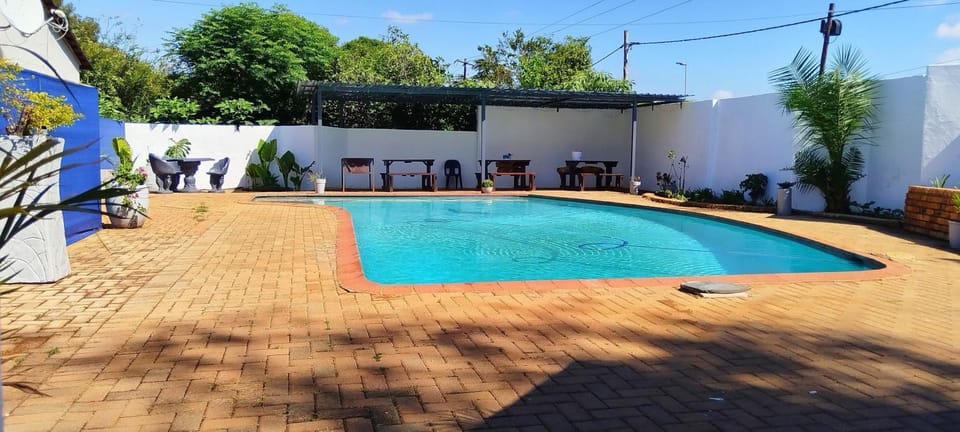 Elsjes Guesthouse Bed and Breakfast in Gauteng