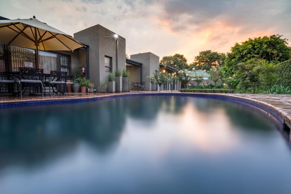 Property building, Garden, Pool view, Swimming pool, Swimming pool