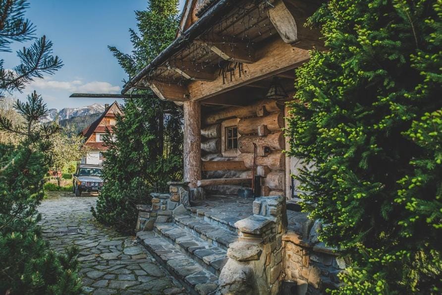 Property building, Day, Garden