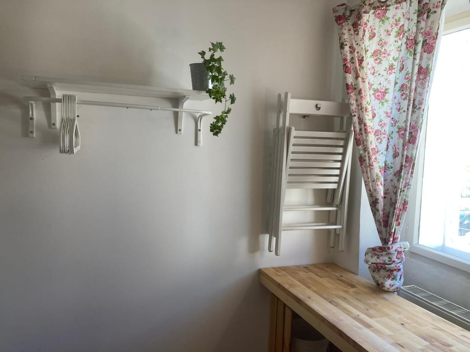 SISHAUS - Private Room Rental Hostel in Salzburg
