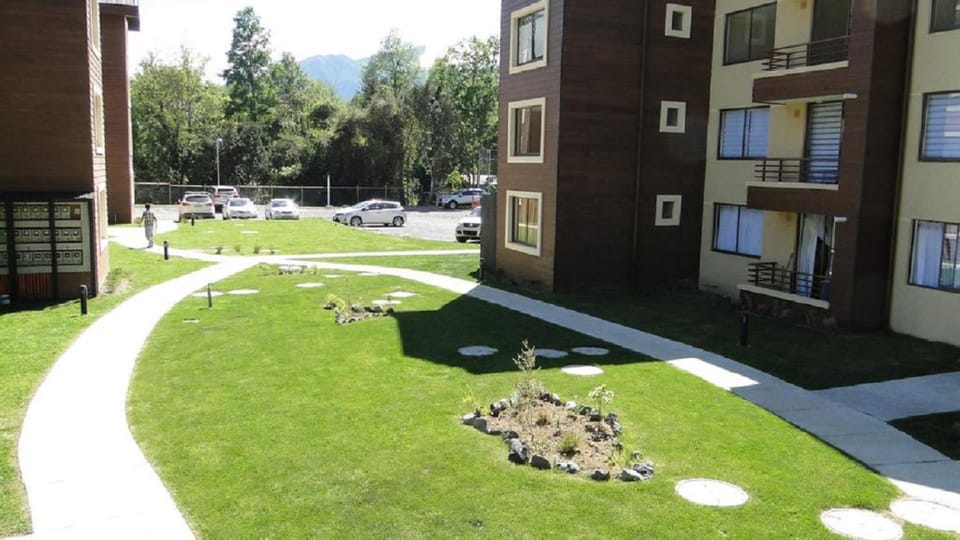 Property building, Facade/entrance, Garden, Lobby or reception