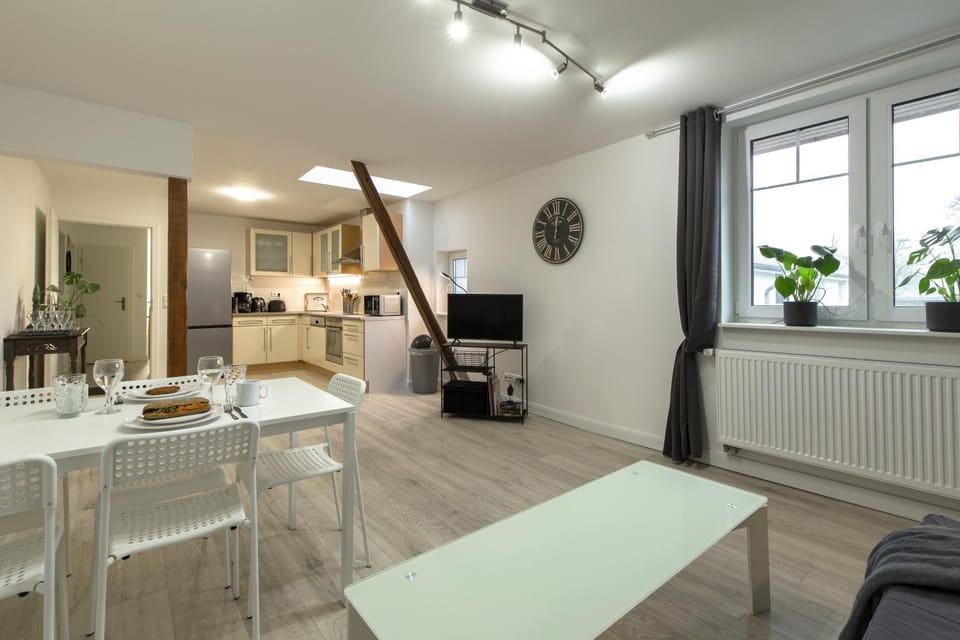 Living room, kitchen