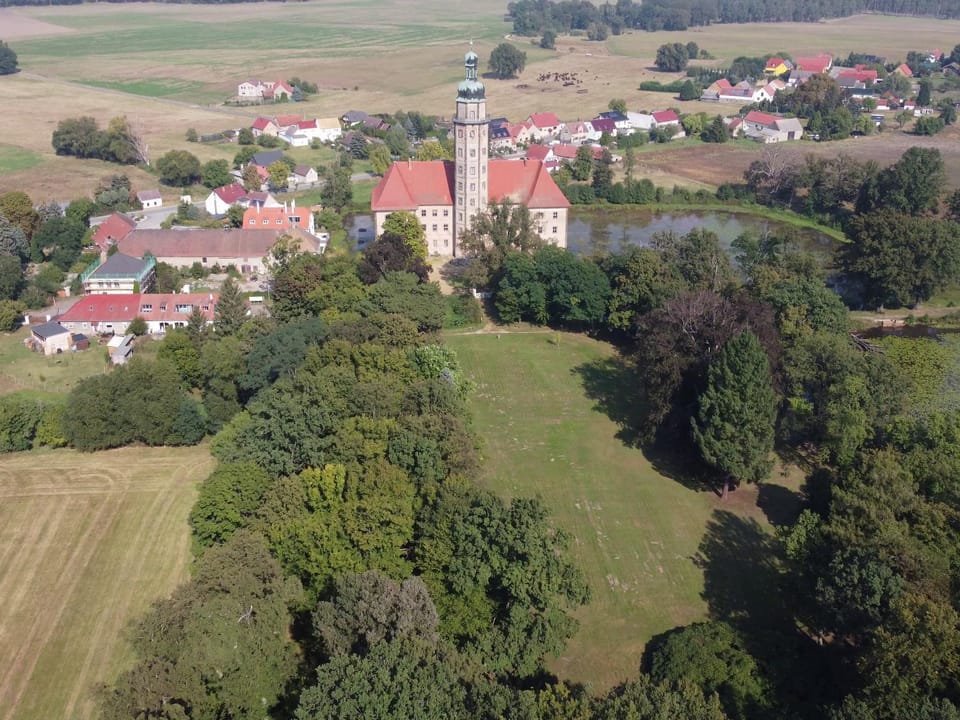 Natural landscape, Area and facilities