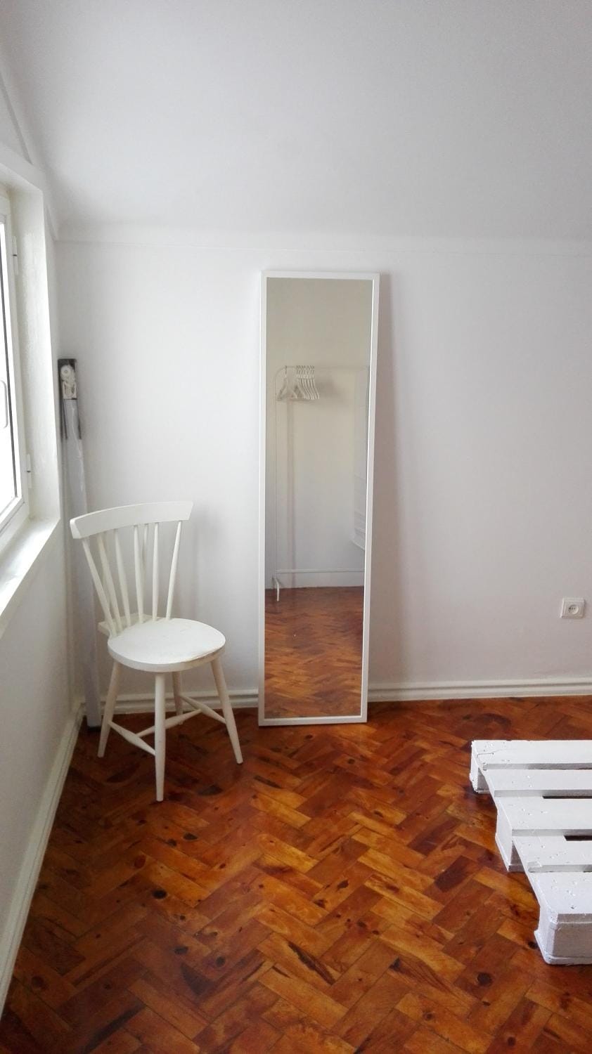 White cosy apartment Apartment in Lisbon