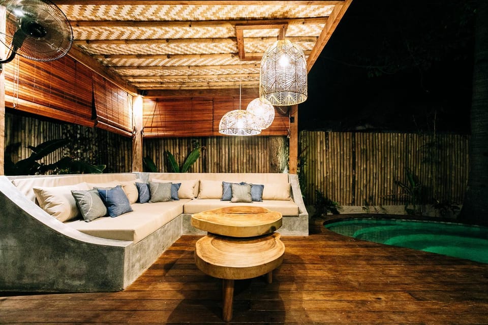 Patio, Night, Garden, Photo of the whole room, Decorative detail, Seating area, On site, Swimming pool, Sunset