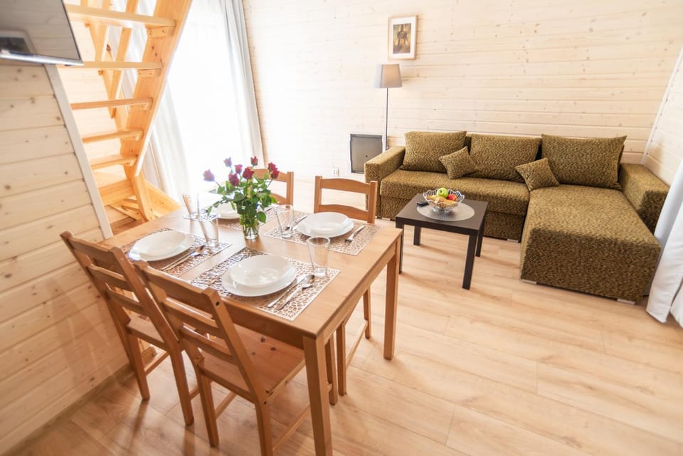 Dining area, Bedroom