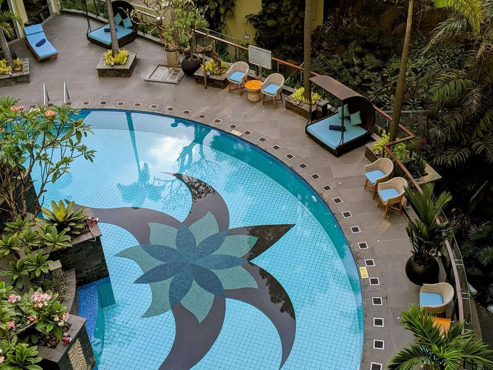 Pool view, Swimming pool