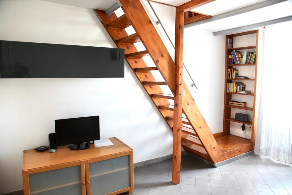 Library, TV and multimedia