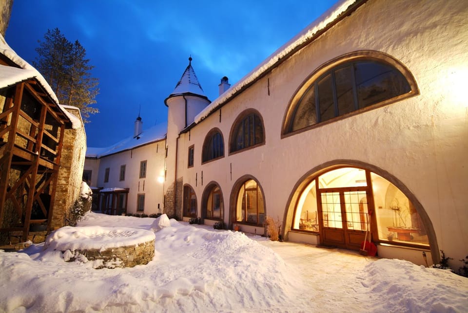 Nearby landmark, Facade/entrance, Night, Natural landscape, Winter, On site, Sunset