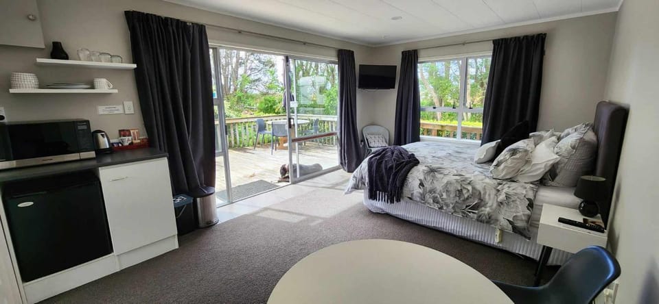 TV and multimedia, Bedroom, kitchen