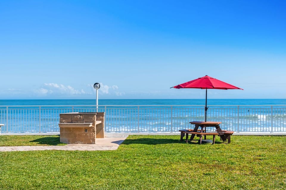 Natural landscape, BBQ facilities, Beach, Sea view