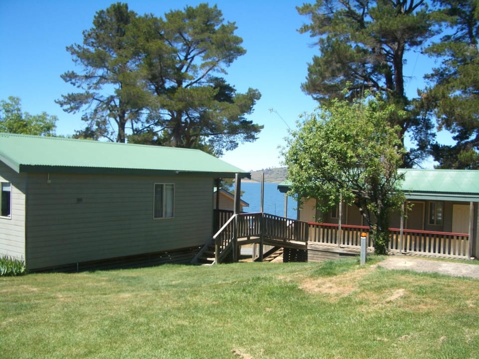 BBQ facilities, Balcony/Terrace, Lake view