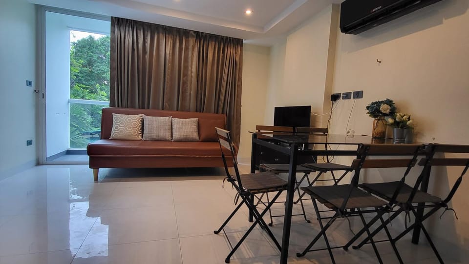 Serenity Condo Wongamat by Patsamon Apartment in Pattaya City