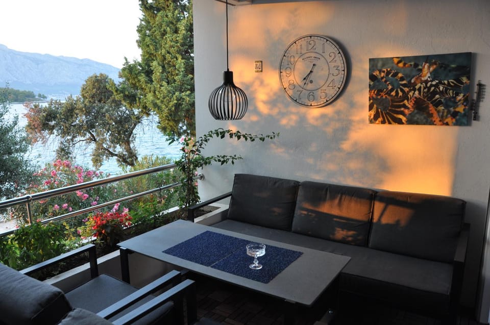 Balcony/Terrace, Seating area, Dining area
