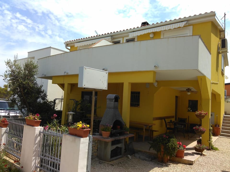 BBQ facilities
