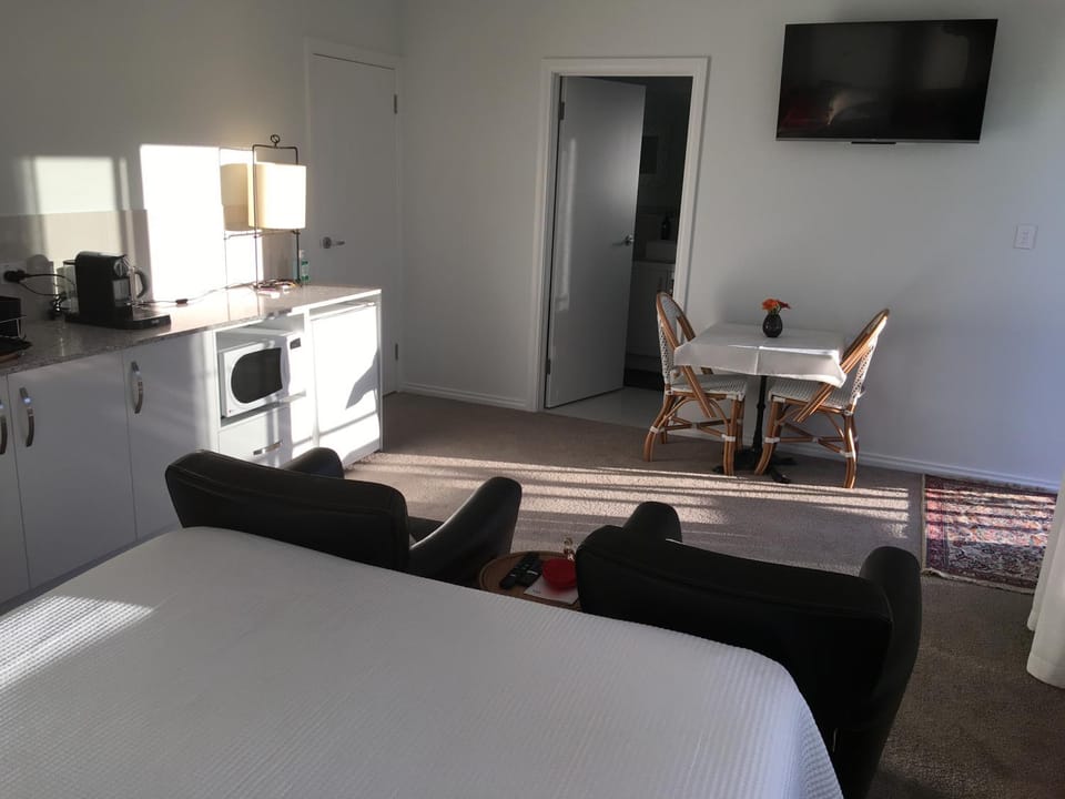 STUDIO ECHUNGA Adelaide Hills Bed and Breakfast in South Australia