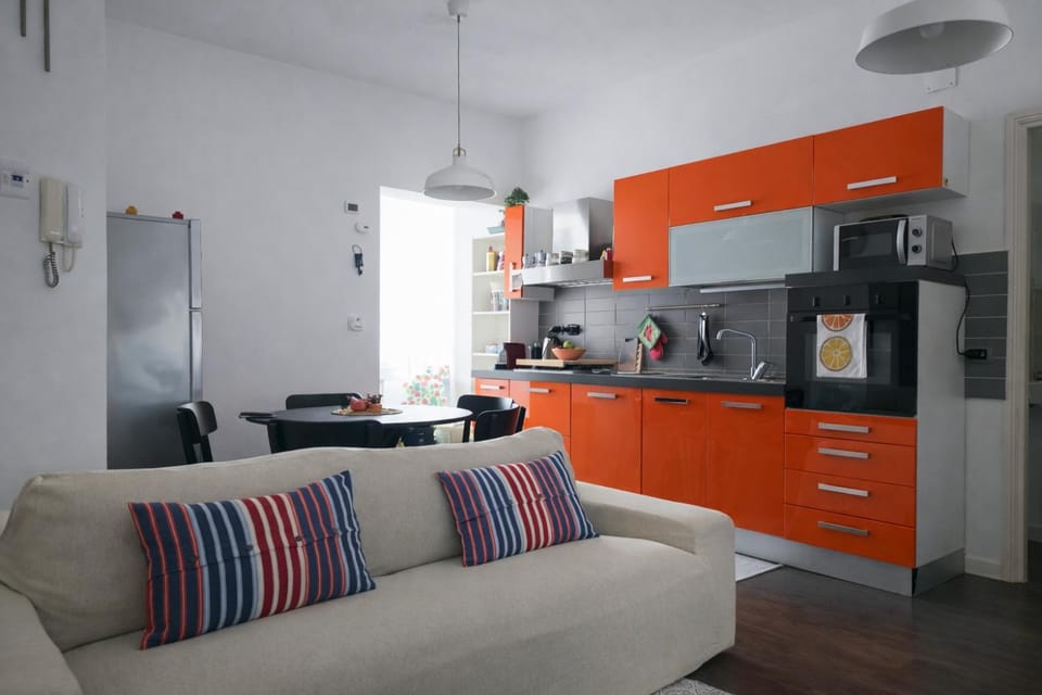 TV and multimedia, Lounge or bar, kitchen