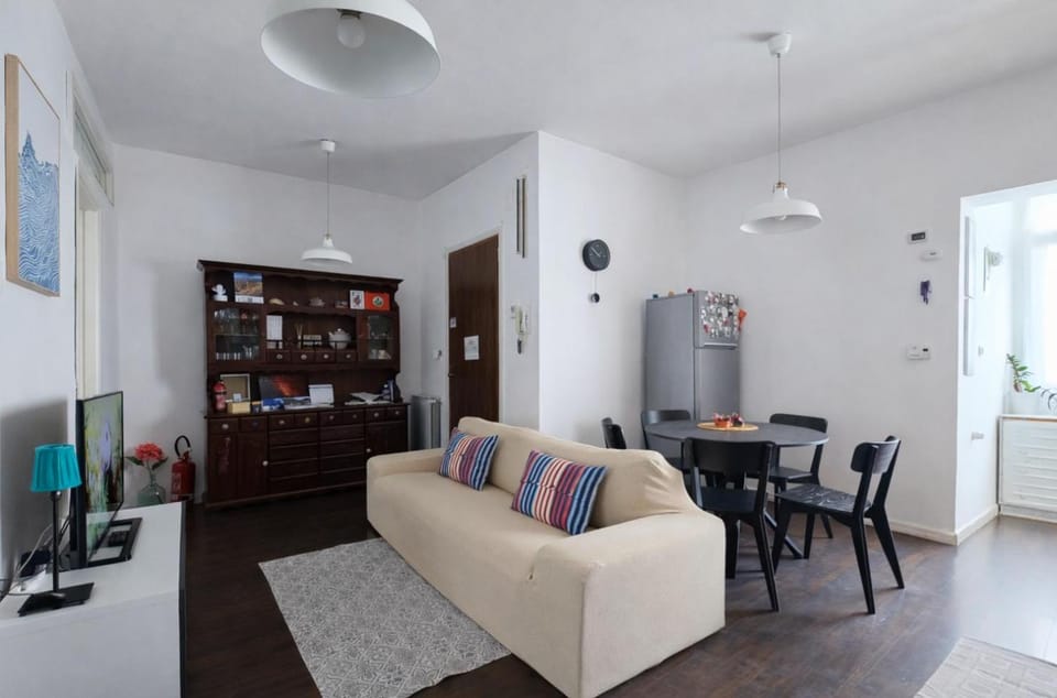 TV and multimedia, Lounge or bar, kitchen