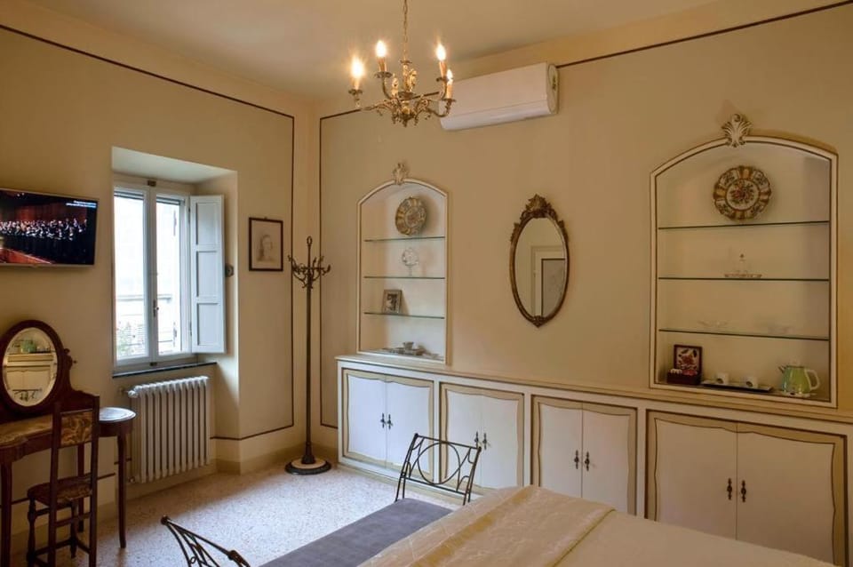 Dolce Rosa ♡ Centro Storico Bed and Breakfast in Umbria