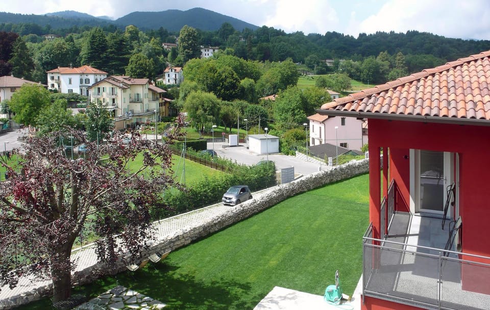 Property building, Bird's eye view, View (from property/room), View (from property/room), Garden view, Mountain view, Mountain view