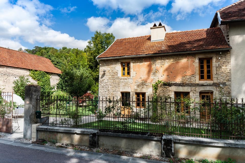 Relais de la Fontaine - Maison de charme House in Grand Est