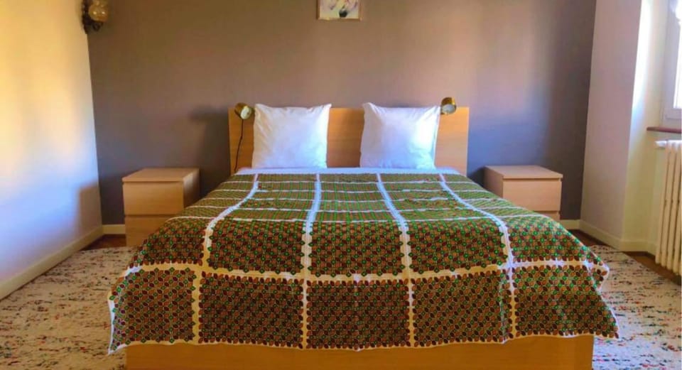 Bed, Photo of the whole room