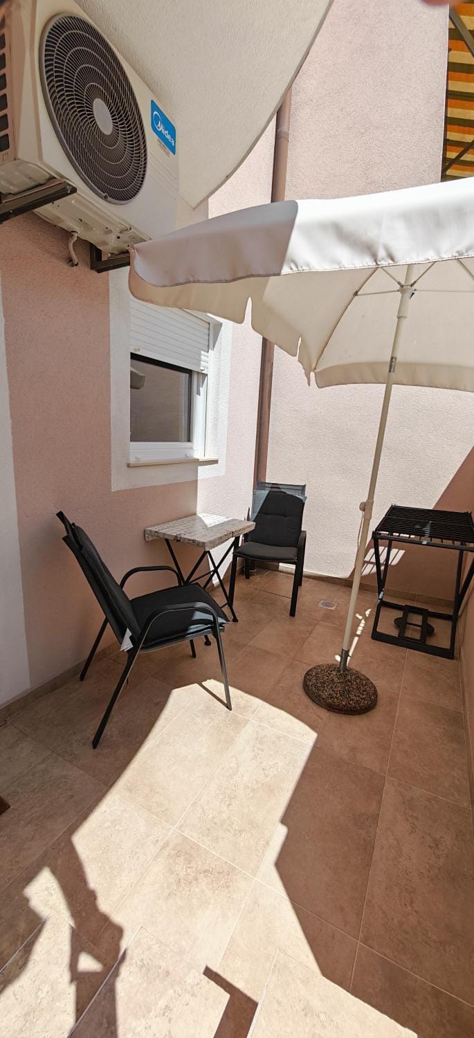 Twins Apartment in Pula