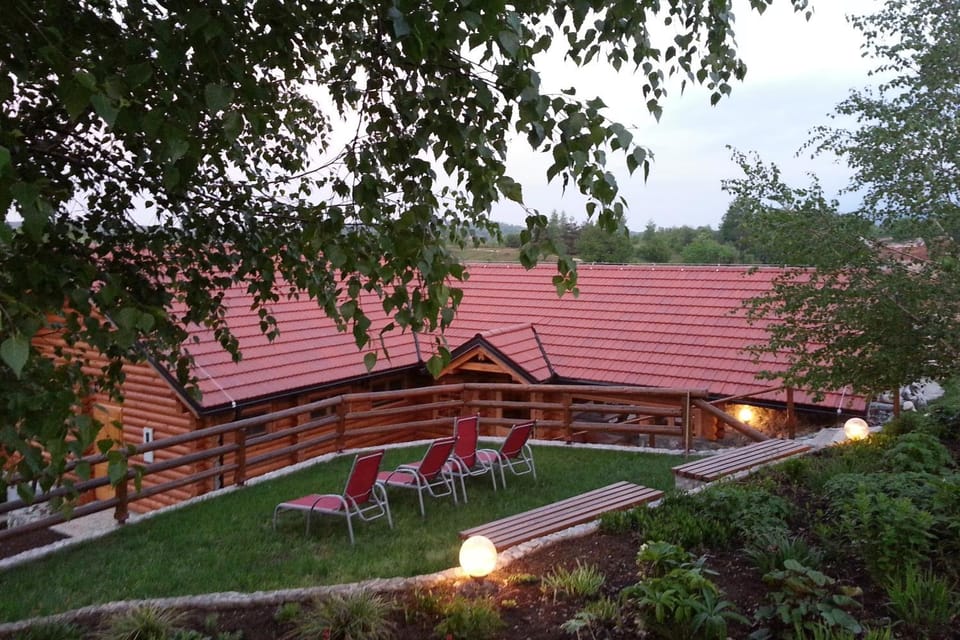 Location, children, Family