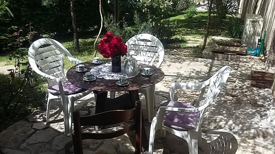 Location, children, Family