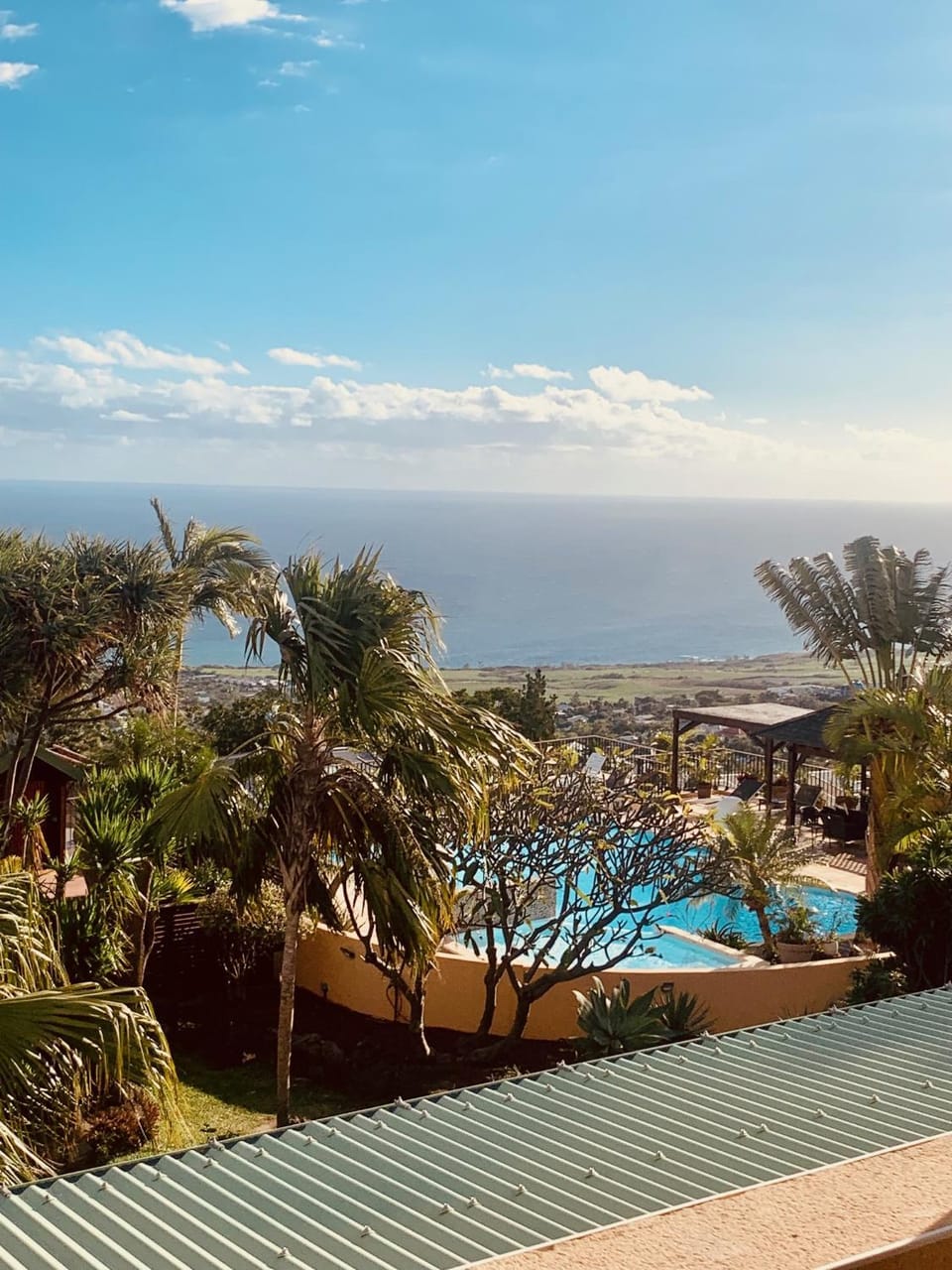Pool view, Sea view