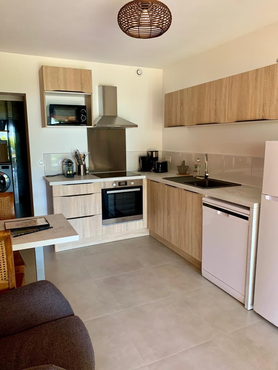Kitchen or kitchenette, Dining area, dishwasher, oven, stove, toaster