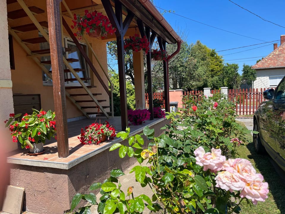Rose Garden Apartment in Siófok
