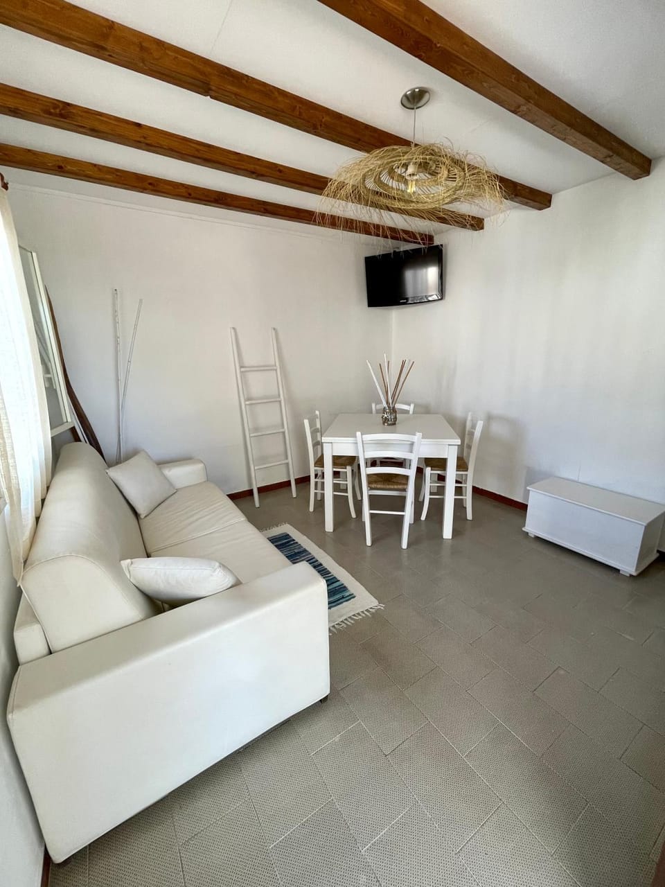 Communal lounge/ TV room, TV and multimedia, Living room
