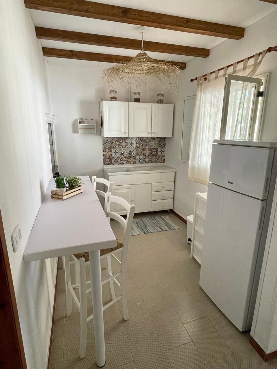Kitchen or kitchenette, Dining area, pet friendly, stove