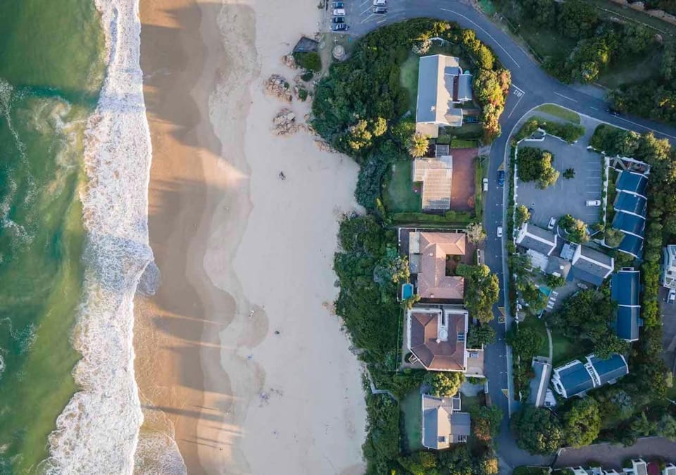 Day, Natural landscape, Bird's eye view, Floor plan, Beach, Parking