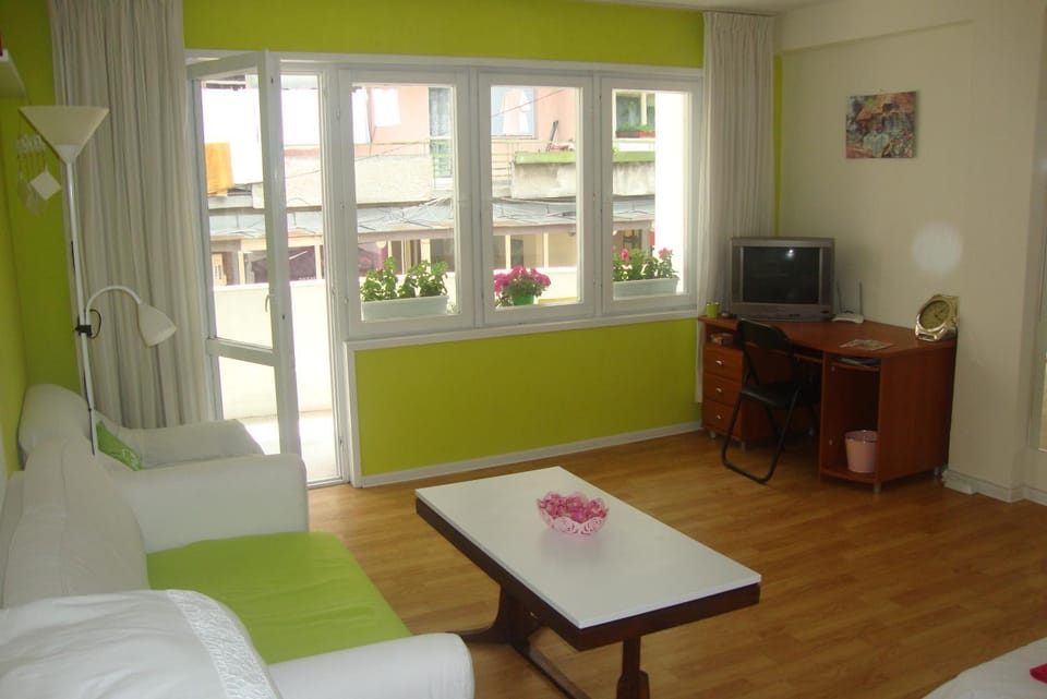 Guest Rooms Colours Hostel in Stara Zagora, Bulgaria