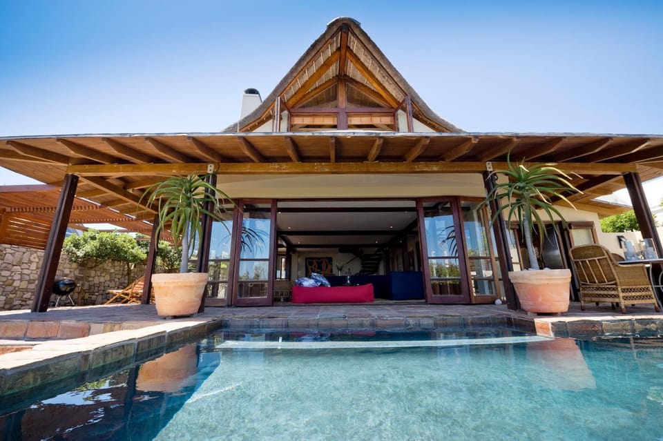 Patio, Property logo or sign, Garden, Balcony/Terrace, Landmark view, Mountain view, Pool view, Sea view, Certificate/Award