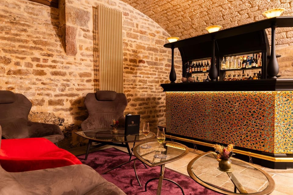 Lounge or bar