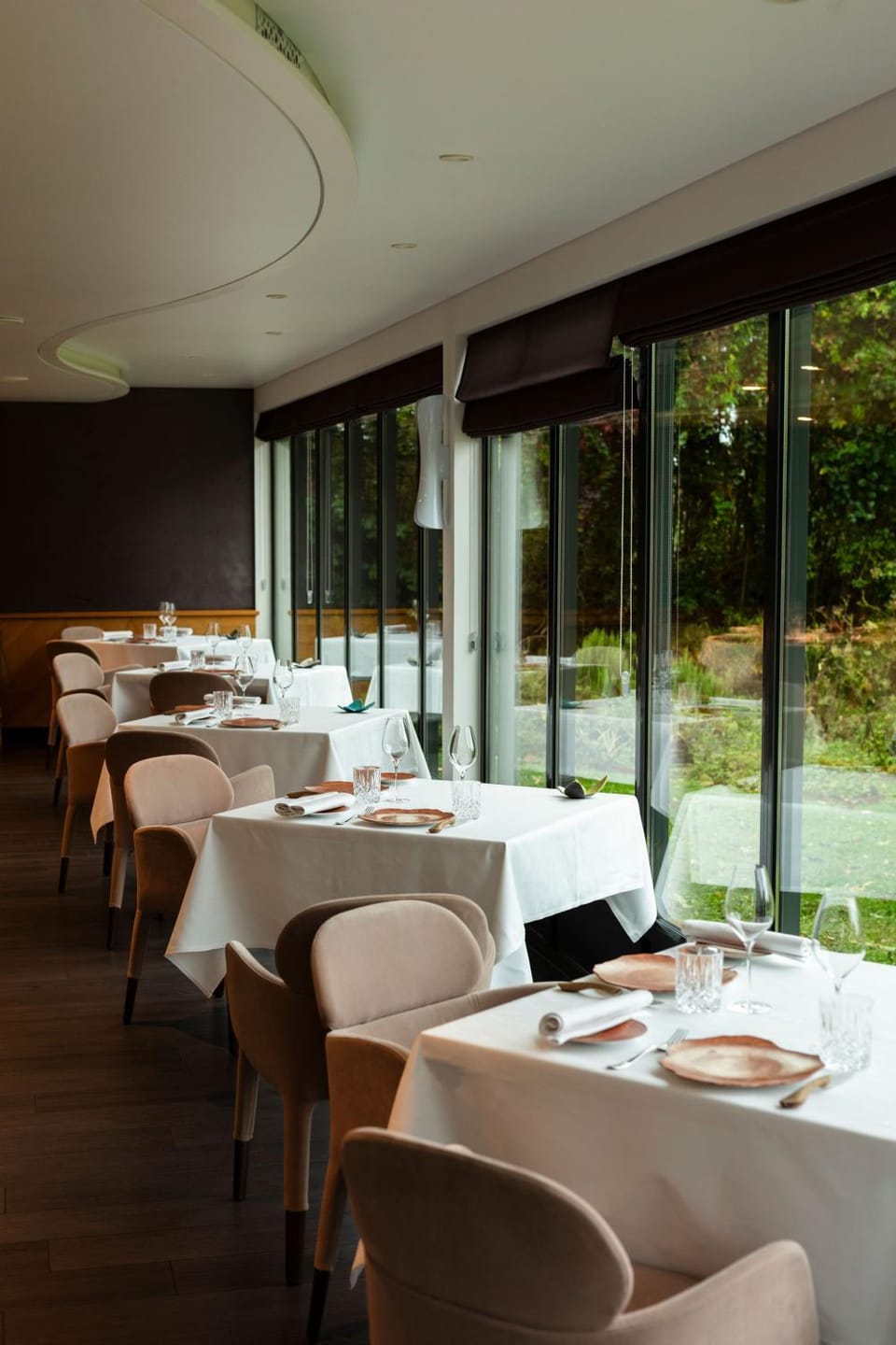 Restaurant/places to eat, Banquet/Function facilities