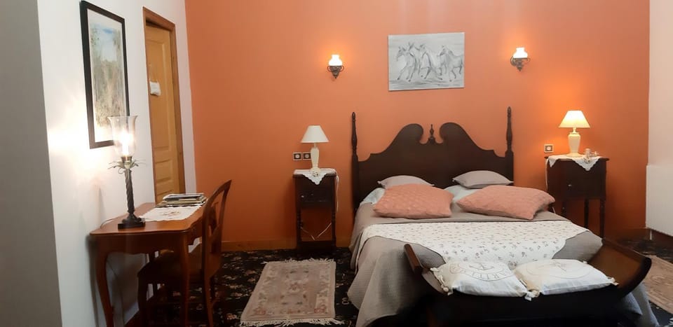 Bed, Photo of the whole room