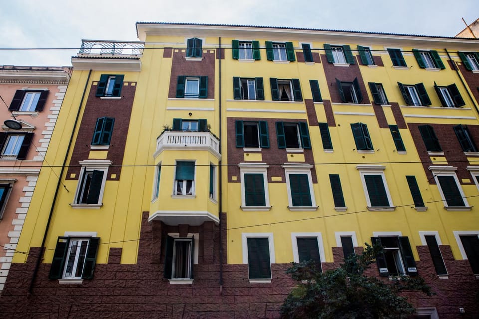 Facade/entrance